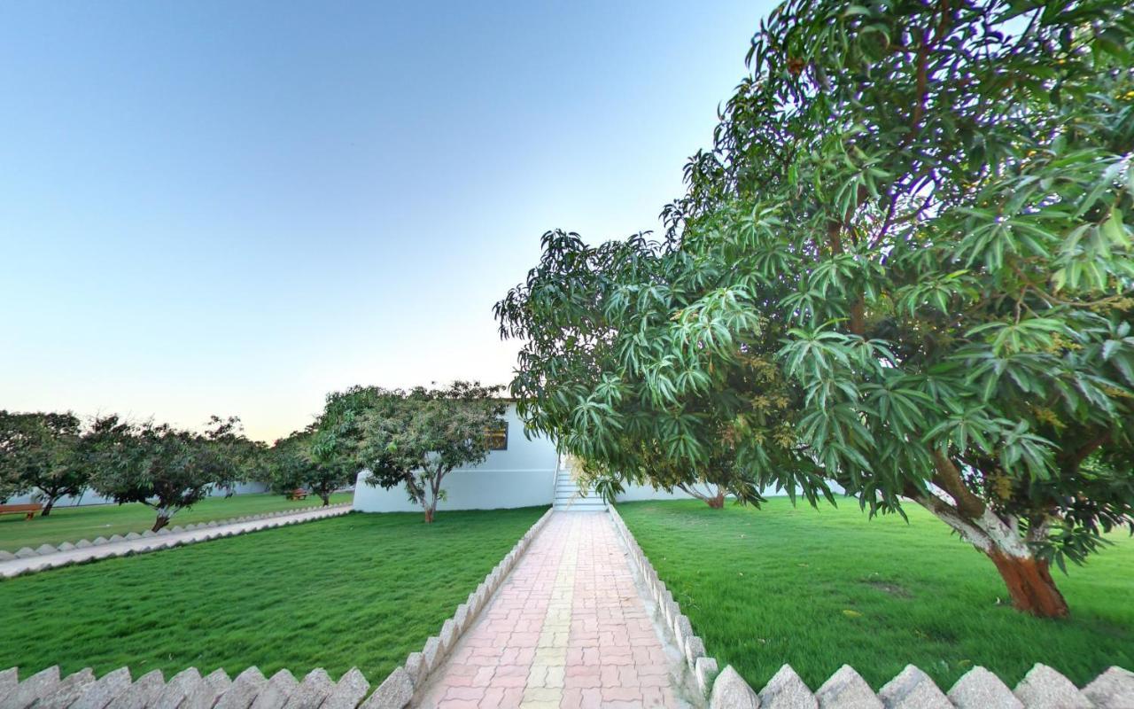 Anantam Resort Sasan Gir Bagian luar foto
